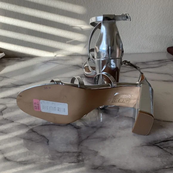 NWOB H by Halston Luna Silver Sandal Heels - Picture 7 of 9
